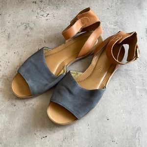 Franco Sarto Flats
